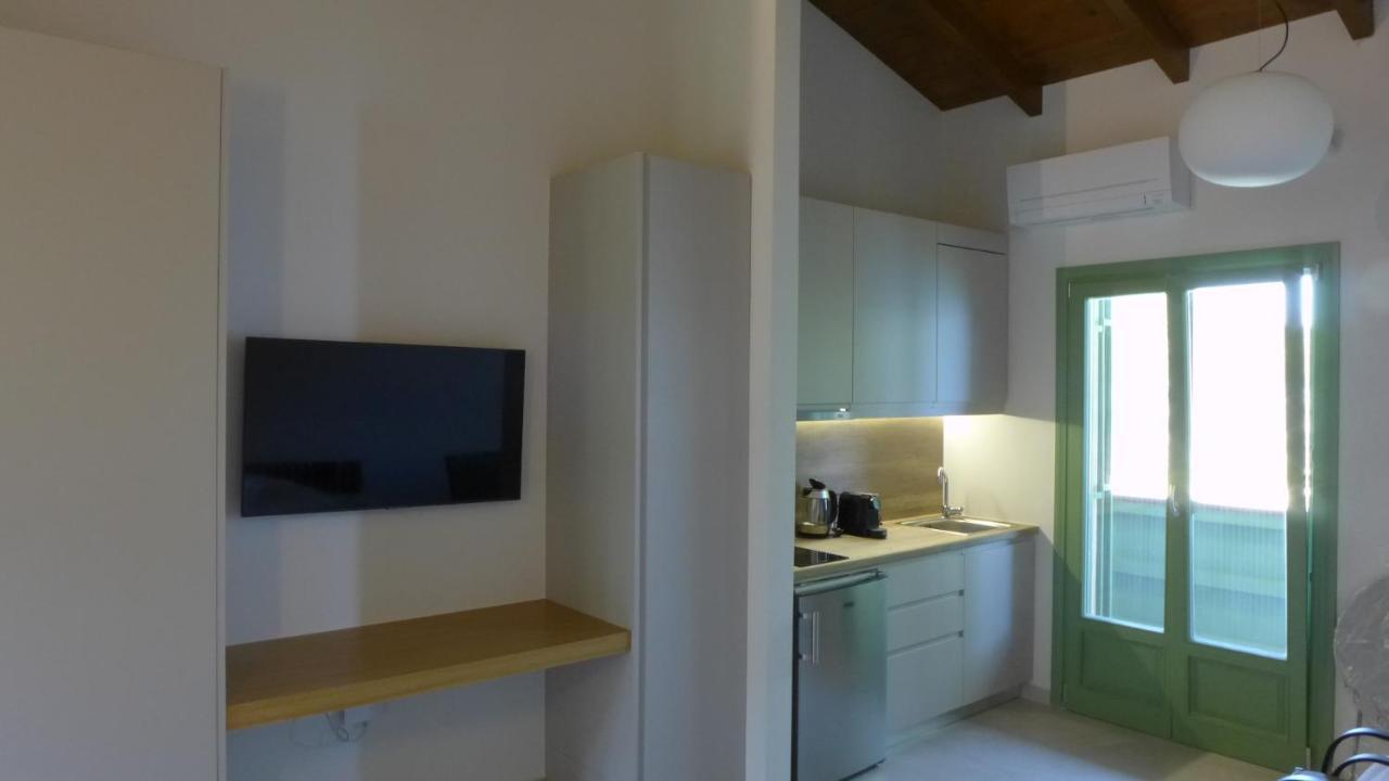 Caltabania Suites Áyios Nikítas Esterno foto