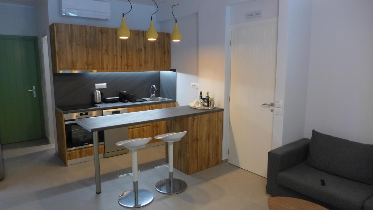 Caltabania Suites Áyios Nikítas Esterno foto